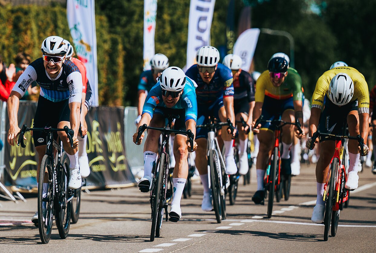 Po 177 kilometrų kovos Utenos kalvose – „Energus“ podiumas ir išsaugota lyderystė Po 177 kilometrų kovos Utenos kalvose – „Energus“ podiumas ir išsaugota lyderystė