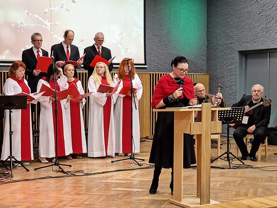 Pamaldos bažnyčioje „Tiesos žodis“. Pamaldos bažnyčioje „Tiesos žodis“.