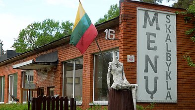 „Individualistų“ tapyba Naujuosiuose Valkininkuose