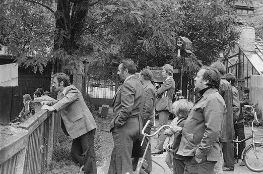 Priekyje antras iš kairės Balys Bratkauskas, Romualdas Lukšas. 1981 m. 