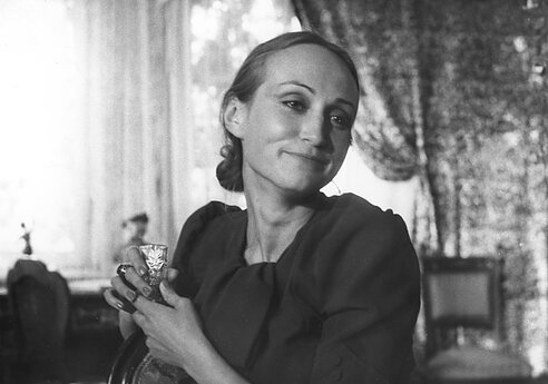 Jūratė Onaitytė. 1981 m. 