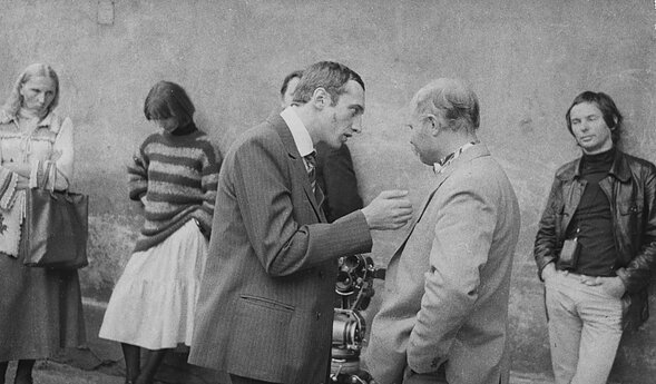 Priekyje Valentinas Masalskis (kair4je) ir Bronius Talačka. 1981 m. 
