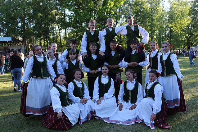 Zespół "Przyjaźń" w Możejkach