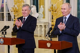 ПМЭФ-2026; Владимир Путин и президент Узбекистана Шавкат Мирзиёев