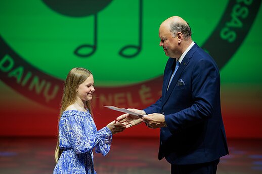 „Dainų dainelės“ laureatų apdovanojimų ceremonija