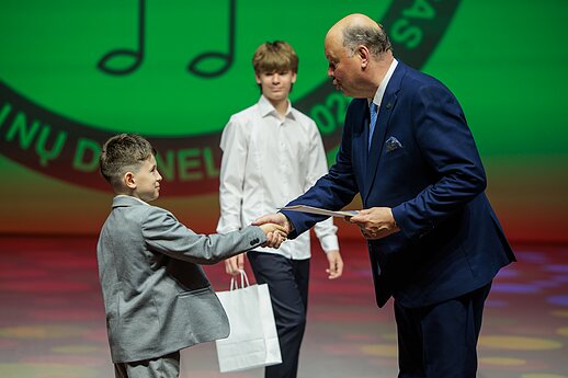 „Dainų dainelės“ laureatų apdovanojimų ceremonija