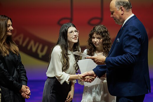 „Dainų dainelės“ laureatų apdovanojimų ceremonija
