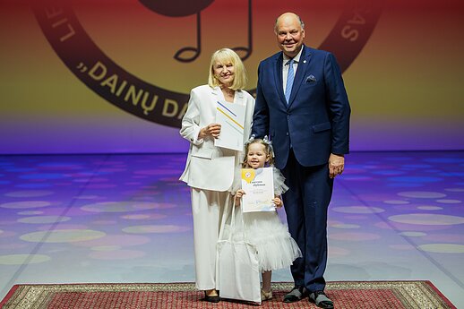 „Dainų dainelės“ laureatų apdovanojimų ceremonija