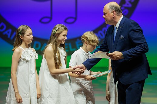„Dainų dainelės“ laureatų apdovanojimų ceremonija