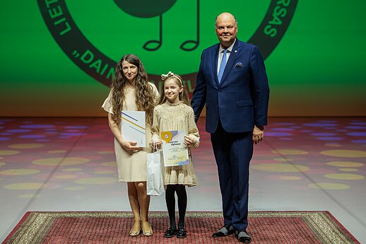 „Dainų dainelės“ laureatų apdovanojimų ceremonija