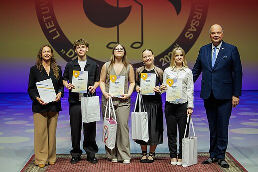 „Dainų dainelės“ laureatų apdovanojimų ceremonija