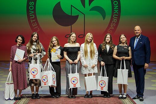 „Dainų dainelės“ laureatų apdovanojimų ceremonija
