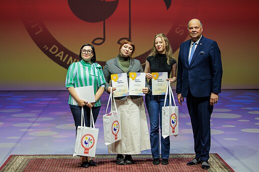 „Dainų dainelės“ laureatų apdovanojimų ceremonija
