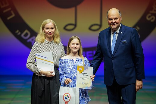 „Dainų dainelės“ laureatų apdovanojimų ceremonija