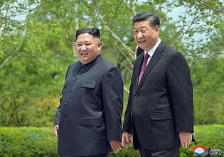 Kim Jong Unas ir Xi Jinpingas