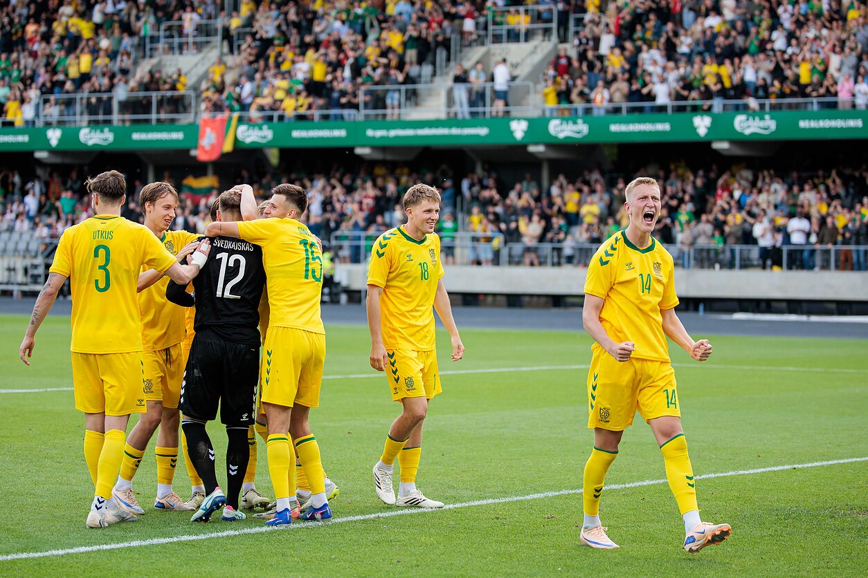 Armandas Kučys, Lietuvos futbolo rinktinė. Baltijos taurės pusfinalis: Lietuva – Latvija Armandas Kučys, Lietuvos futbolo rinktinė. Baltijos taurės pusfinalis: Lietuva – Latvija