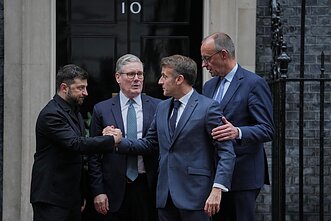 Volodymyras Zelenskis, Keiras Starmeris, Emmanuelis Macronas ir Friedrichas Merzas