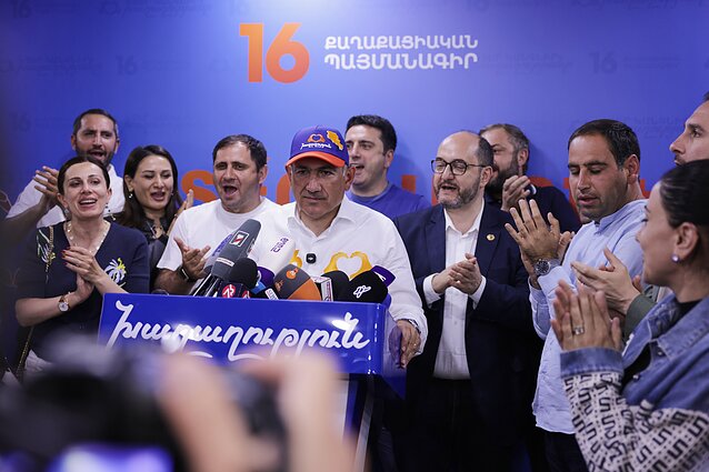 Nikolas Pašinianas Nikolas Pašinianas