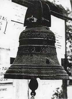 Sušaudytas Laisvės varpas. 1991 m. 