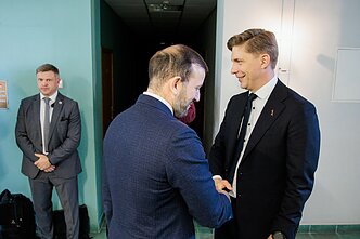 Demokratai „Vardan Lietuvos“ atvyko derėtis į socdemų būstinę: Virginijus ir Mindaugas Sinkevičiai Demokratai „Vardan Lietuvos“ atvyko derėtis į socdemų būstinę: Virginijus ir Mindaugas Sinkevičiai