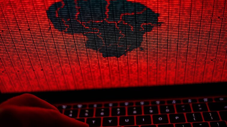 Kibernetinio saugumo ekspertas: tik plakame vieni kitus, bet problemų nesprendžiame