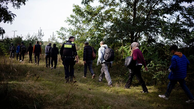 ES įsigalioja naujos taisyklės migrantams: Lietuva siūlo griežtinti prieglobsčio tvarką