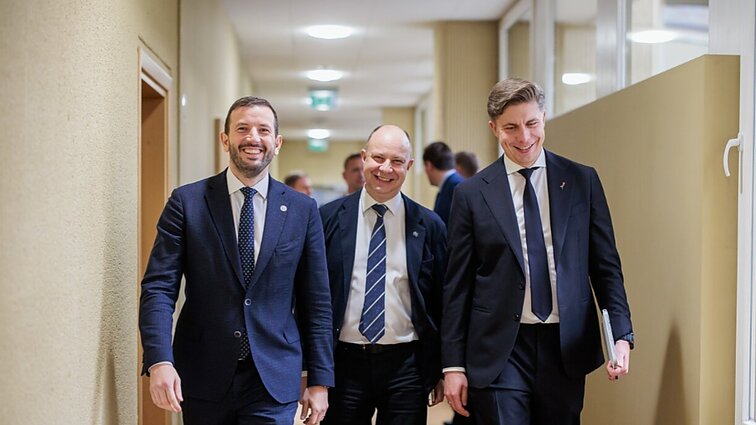 „Visi koalicijų formavimai gana paslaptingi“: derybos į pabaigą, o premjero kėdė – neaiški