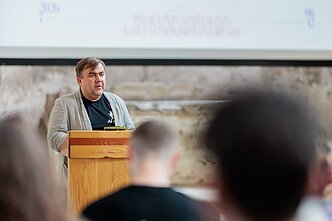 Diskusija „Priklausomybių ligos – sveikimas ir gailestingumas“ Diskusija „Priklausomybių ligos – sveikimas ir gailestingumas“