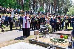 Legendinio Lietuvos krepšinio trenerio Vlado Garasto laidotuvės Legendinio Lietuvos krepšinio trenerio Vlado Garasto laidotuvės