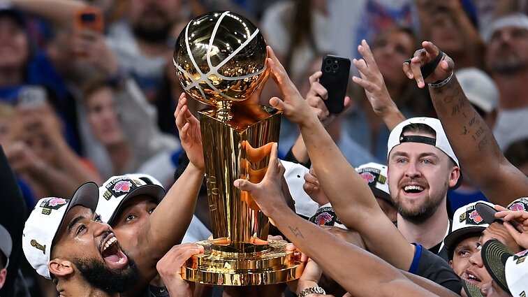 Niujorko „Knicks“ komanda – NBA čempionė po 53 metų pertraukos