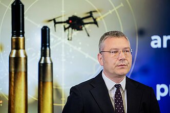 Giraitės ginkluotės gamykla pradeda gaminti antidroninius šovinius