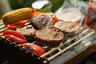 ES ketina uždrausti augalinius „kepsnius“, tačiau vegetariški „mėsainiai“ liks