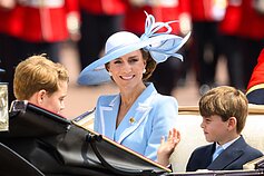 Velso princesė Catherine karališkosiose Askoto žirgų lenktynėse, 2026 m. Velso princesė Catherine karališkosiose Askoto žirgų lenktynėse, 2026 m.
