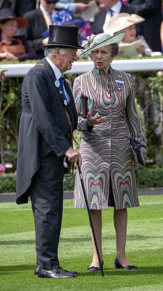 Princesė Anne karališkosiose Askoto žirgų lenktynėse, 2026 m. Princesė Anne karališkosiose Askoto žirgų lenktynėse, 2026 m.