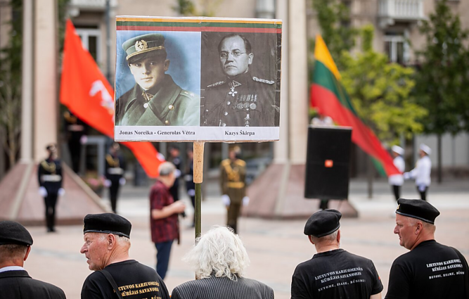 Istorikas apie birželio 23-osios sukilimą: „Diskutuojantiems reikia įsileisti šviežio oro