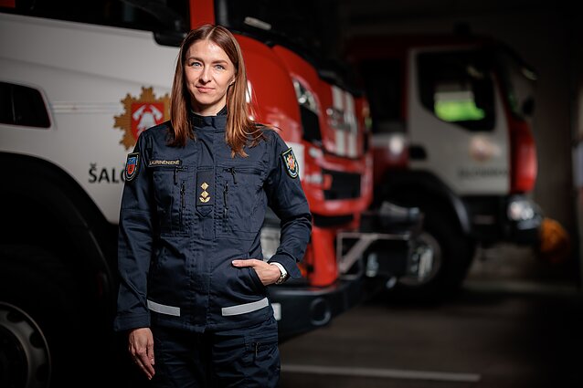 Erika Laurinėnienė – pirmoji Lietuvoje moteris, vadovaujanti priešgaisrinei gelbėjimo tarnybai Erika Laurinėnienė – pirmoji Lietuvoje moteris, vadovaujanti priešgaisrinei gelbėjimo tarnybai