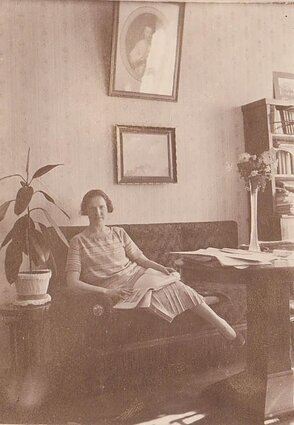 Emilija Mykolaitienė, 1926 m., nežinomas fotografas