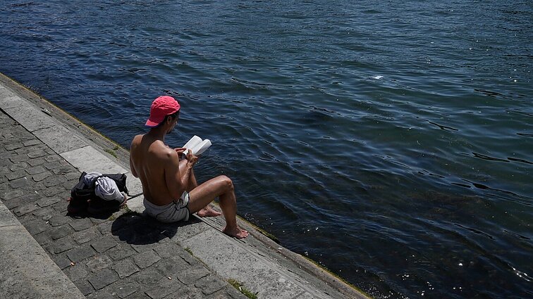 Lietuvos hidrometeorologijos tarnyba: pirmadienį karštis turėtų siekti ir 37 laipsnius