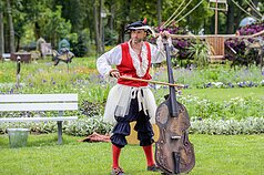 Vasaros gėlių festivalis Pakruojo dvare Vasaros gėlių festivalis Pakruojo dvare