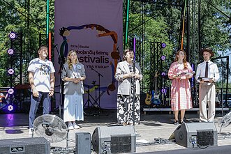 Vaikus globojančioms šeimoms šeštą kartą surengtas festivalis „Vaikai yra vaikai“ vyko Šiaulių centriniame parke Vaikus globojančioms šeimoms šeštą kartą surengtas festivalis „Vaikai yra vaikai“ vyko Šiaulių centriniame parke