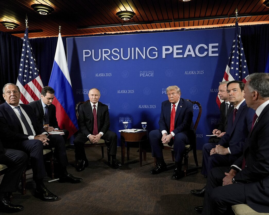 Vladimiro Putino ir Donaldo Trumpo susitikimas Aliaskoje Vladimiro Putino ir Donaldo Trumpo susitikimas Aliaskoje