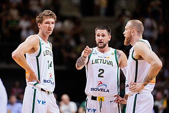 Matas Buzelis, Margiris Normantas, Ignas Brazdeikis. Kontrolinės rungtynės: Lietuva – Ukraina