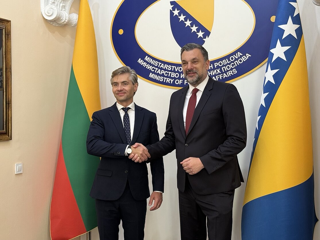Kęstutis Budrys susitiko su Bosnijos ir Hercegovinos užsienio reikalų ministru Elmedinu Konakovičiumi Kęstutis Budrys susitiko su Bosnijos ir Hercegovinos užsienio reikalų ministru Elmedinu Konakovičiumi