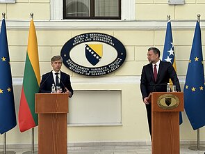 Kęstutis Budrys susitiko su Bosnijos ir Hercegovinos užsienio reikalų ministru Elmedinu Konakovičiumi Kęstutis Budrys susitiko su Bosnijos ir Hercegovinos užsienio reikalų ministru Elmedinu Konakovičiumi