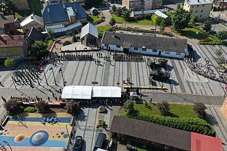 Ceremonijoje Valgoje 1-asis Vokietijos-Nyderlandų korpusas oficialiai perėmė vadovavimą Estijos ir Latvijos sausumos pajėgoms iš NATO tarptautinės vadavietės Ščecine Ceremonijoje Valgoje 1-asis Vokietijos-Nyderlandų korpusas oficialiai perėmė vadovavimą Estijos ir Latvijos sausumos pajėgoms iš NATO tarptautinės vadavietės Ščecine