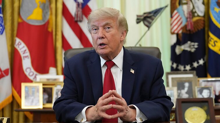 Įvertino JAV Teismo atmestą Trumpo įsaką dėl pilietybės: pavers politiniu ginklu