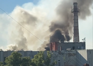 Zelenskis patvirtino antrąjį smūgį naftos perdirbimo gamyklai Ufoje Zelenskis patvirtino antrąjį smūgį naftos perdirbimo gamyklai Ufoje
