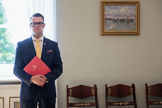 Kandidatas į kultūros ministrus Lukas Alsys susitiko su prezidentu Gitanu Nausėda Kandidatas į kultūros ministrus Lukas Alsys susitiko su prezidentu Gitanu Nausėda
