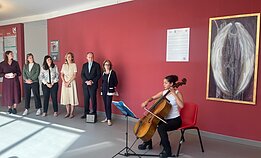 Menininkė Daina Maslauskaitė padovanojo vienai svarbiausių Italijos ligoninių 14 savo paveikslų Menininkė Daina Maslauskaitė padovanojo vienai svarbiausių Italijos ligoninių 14 savo paveikslų