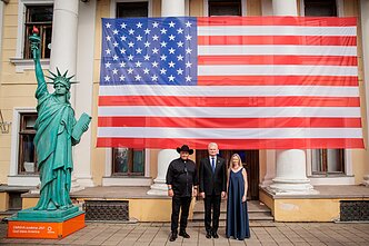 JAV Nepriklausomybės dienos minėjimas Verkių rūmuose JAV Nepriklausomybės dienos minėjimas Verkių rūmuose